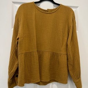 Madewell Lightspun Button-Back Peplum Top in Compass Gold Size Large